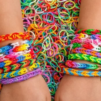 Importadora Impoventas ofrece Bandas elasticas para hacer pulseras, collares y lo que se les pueda ocurrir, Estamos ubicados en Santiago de Chile en el barrio Meiggs